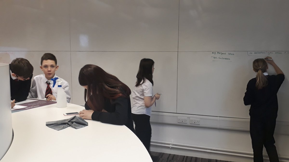 Escrivo's tweet photo. #DigitalDay17 with @WestCalderHigh preparing for the pitches this afternoon https://t.co/yDiQQznoRt