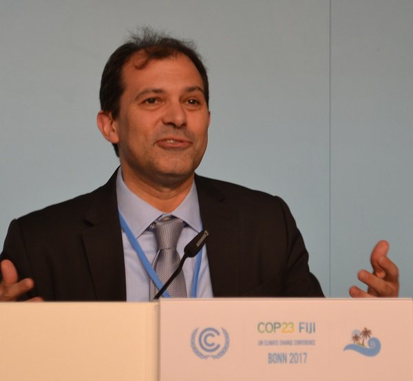 GlobalClimateAP's tweet photo. Carrots for private #investment in #climateaction: we know investors want stability, reasonable return on money. Governments are now integrating #NDCs into mainstream budgeting processes which is also v helpful for investors--Bradley @ndcpartnership #COP23 #LEDSGP event https://t.co/VXsXABFQB1