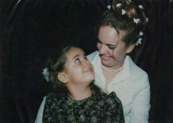 _adyyyxo's tweet photo. happy 42nd birthday to my absolutely best friend, my rock, my all! #mymomishot #42looking24 
#allthrowbacks ❤️👸🏻👸🏼 https://t.co/Vom2YZkIwU