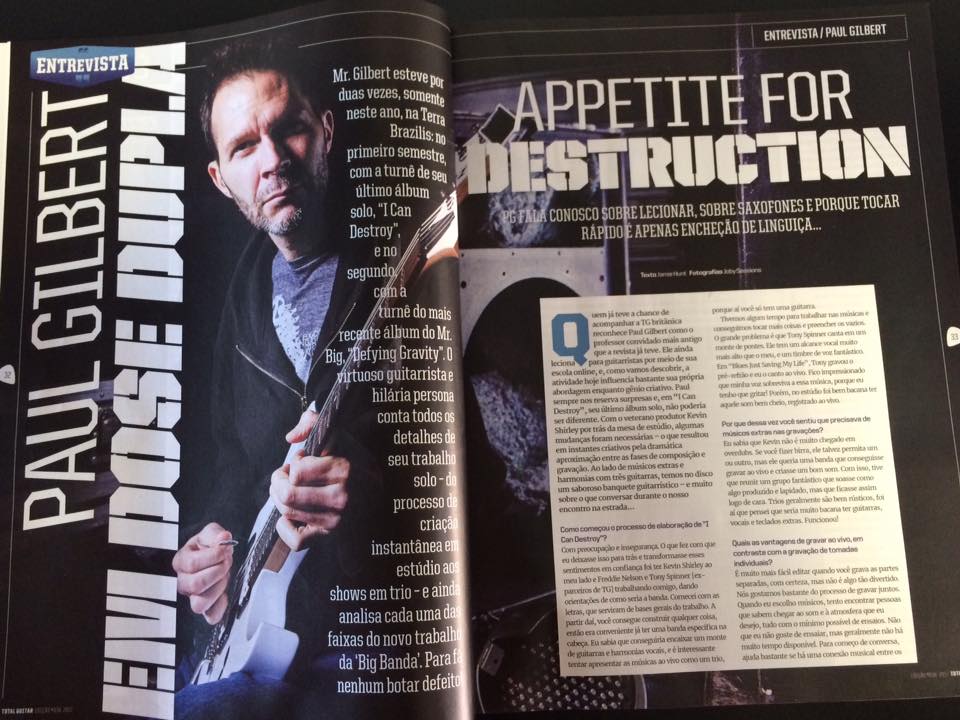 TotalGuitarBr's tweet photo. - PAUL GILBERT : O virtuoso guitarrista conta todos os detalhes do seu trabalho solo - do processo de criação instantânea em estúdio aos shows em trio - e ainda descreve em detalhes, faixa a faixa do novo - e intenso - álbum do MR.BIG. Imperdível ! #ed36 #entrevista https://t.co/FcS22Q2l5t