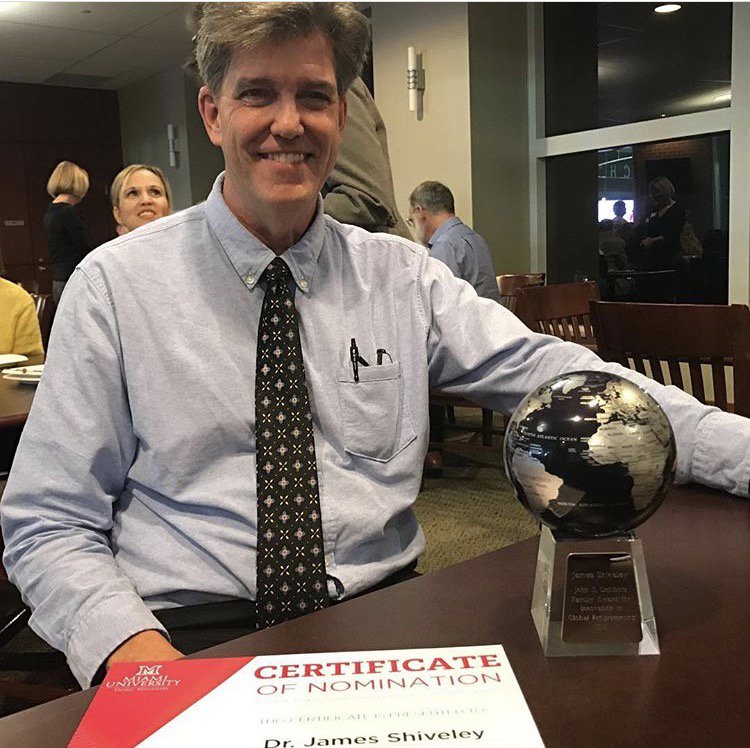 MiamiOHehs's tweet photo. Congratulations to EHS's Dr. James Shiveley on receiving the John E. Dolibois Faculty Award for Innovation in Global Programming. #GlobalProgramming #Innovation https://t.co/2Cu54BT3Bj