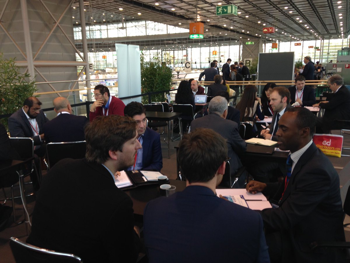 IUK_Mids's tweet photo. Great business meetings taking place @MEDICATradeFair @theSPRC @CoFabrico @datalinkelec @abrahamblacksmith https://t.co/CMbLxdPtwn