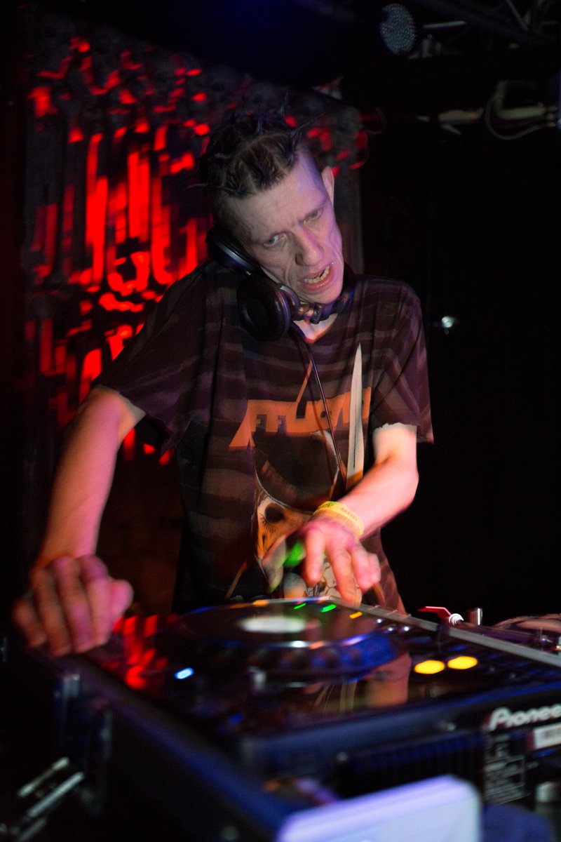 CAUSTICSOUNDS's tweet photo. Mark EG
#CAUSTICEVENTS https://t.co/tCTxiZXNZR