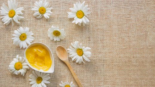 cosmeticaemfoco's tweet photo. Já usou MEG? Saiba nesse novo texto, qual a aplicação do monoestearato de glicerila em cosméticos? Texto com informações técnicas e dica de formulação. https://t.co/KRwBFHAWEB #cosmeticaemfoco #cformula #cfoco #ingredientes https://t.co/QUXoACRhEN