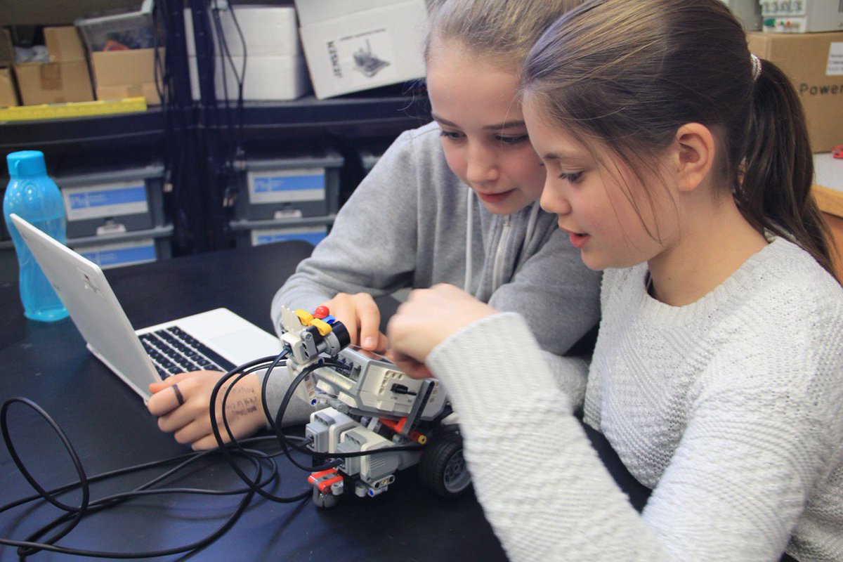 See our School in action! Join us this Thursday for a School Day Open House: gisbos.org/events/