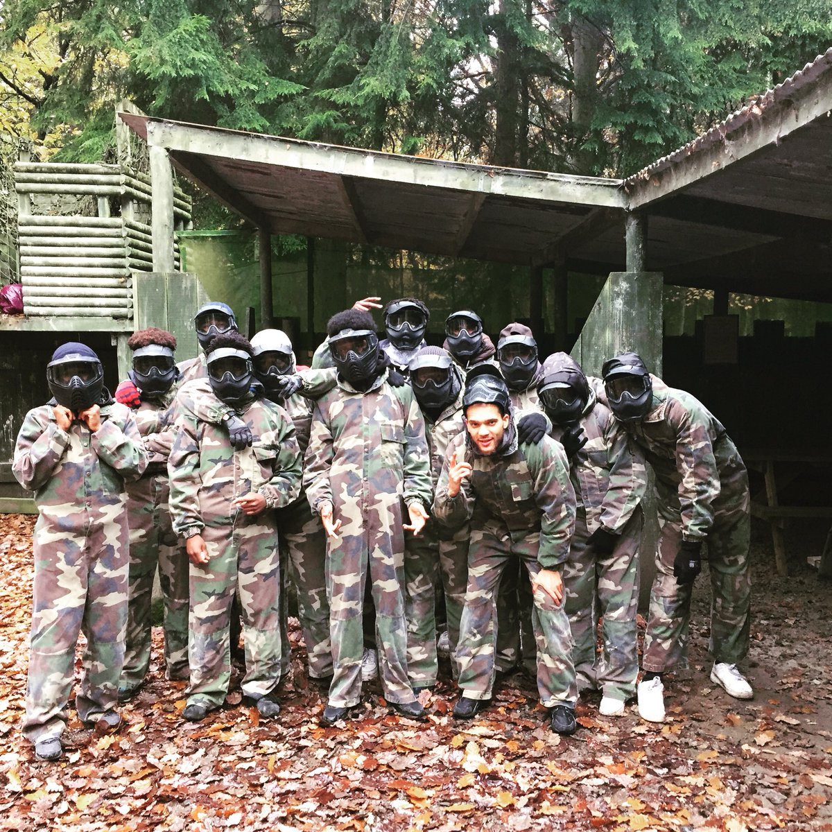 ashmcbride7's tweet photo. @positiveyouth96 @Oakerwood What a weekend! #residential https://t.co/6G6zCaYrSI