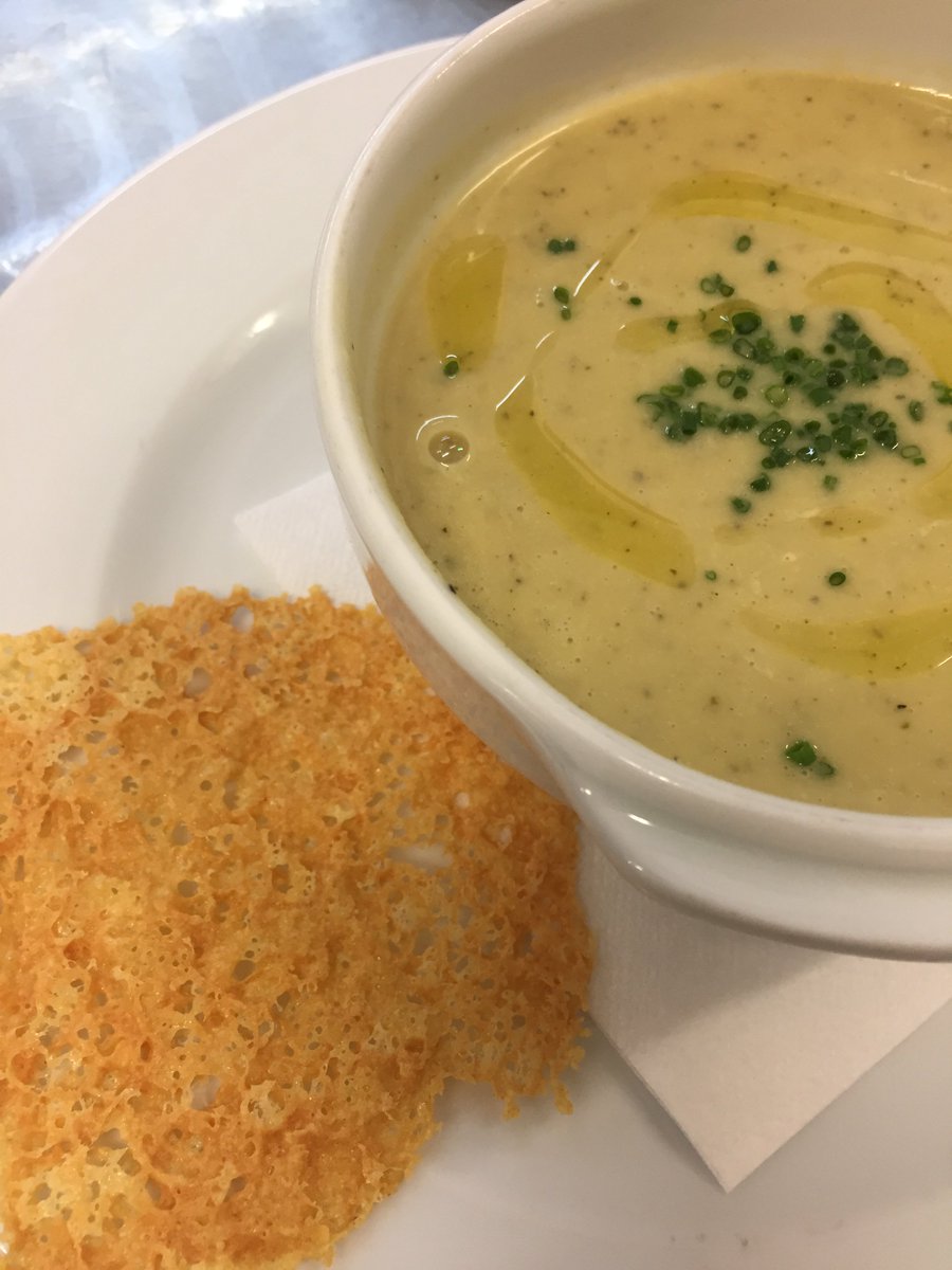 TerrassaBnova's tweet photo. Hoy el #menudeldía tiene esta buena pinta #terrassabonanova #bonanova #bcngourmet #cateringbcn #eventobcn https://t.co/G1Ujt3V8jn