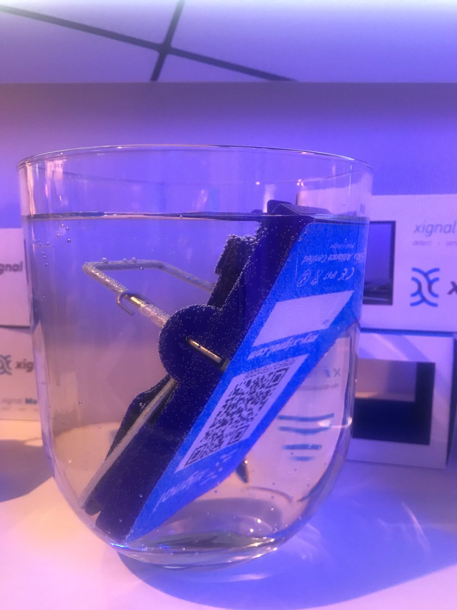 DimoSystems's tweet photo. #CE17 #Xignal #IoT #innovation onze draadloze slimme muizenvallen zijn natuurlijk ook IP67! https://t.co/BbEJCz9Se4