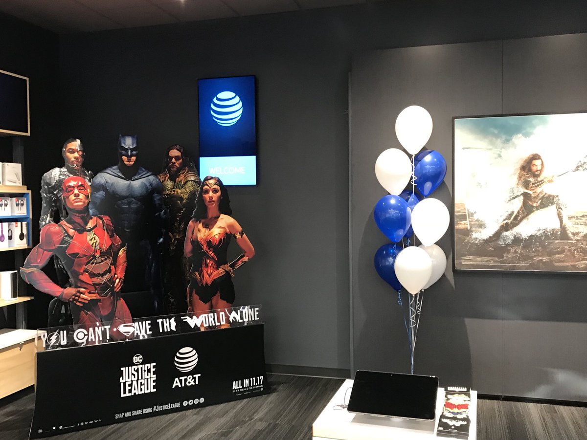 Thx <a href="/ChickfilA/">Chick-fil-A, Inc.</a> for the grand opening spread in Lakewood! <a href="/att/">AT&T</a> #attcolo @DenverWestATT