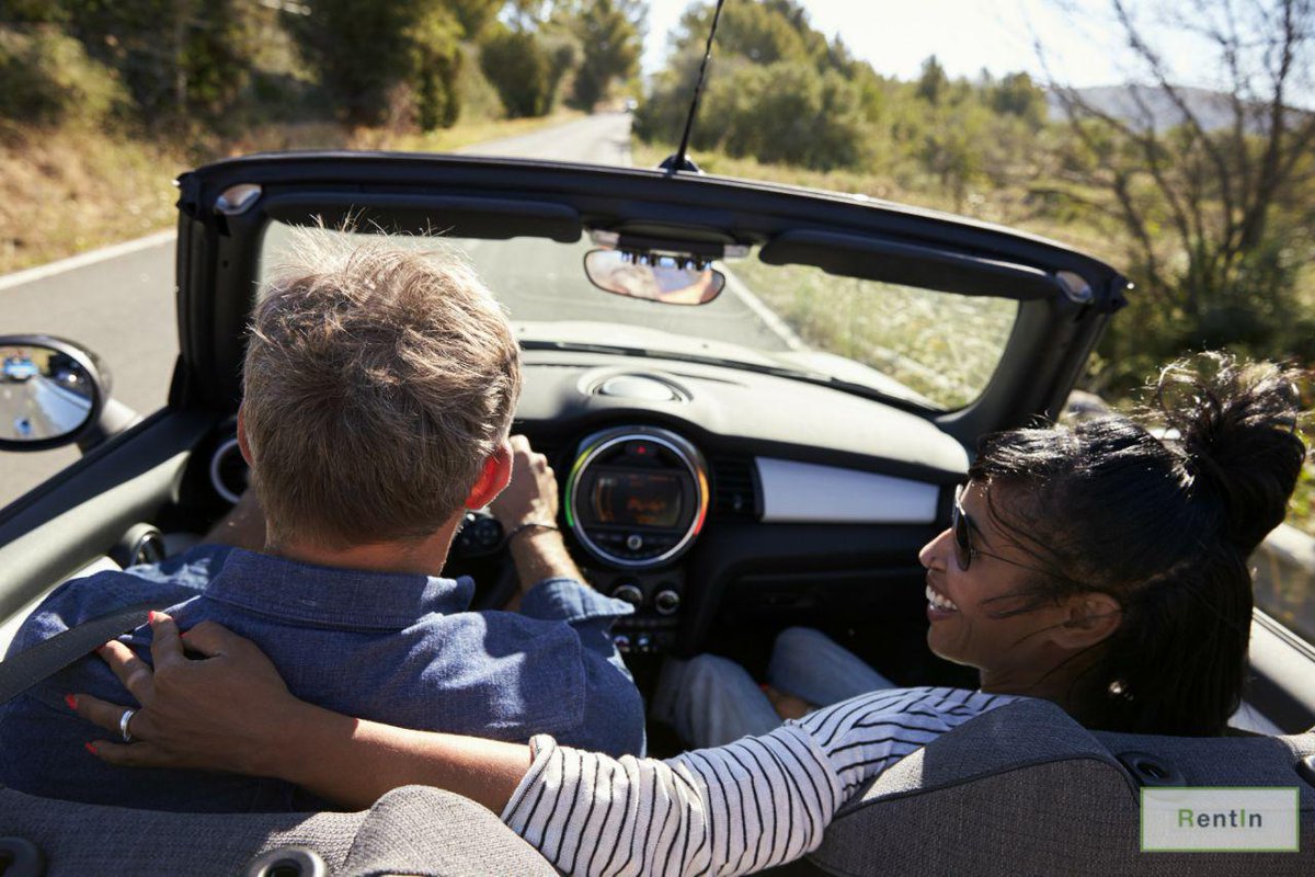 rentin_ae's tweet photo. «Sometimes the best therapy is a long drive and music»💓
Rentin cares about you and offers you cars for any case and mood!
Rent it now on https://t.co/jEMkVuR2PR
#cars #dubaicars #dubairent #luxury #rollsroyce #mydubai #dubailife #dubai2017 #UAE #UAE2017 #carlover #luxurycar https://t.co/zJroVtgtri