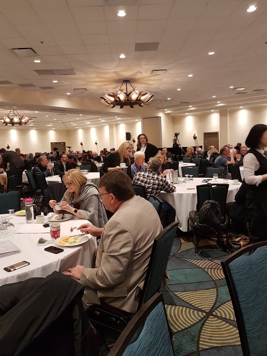 DMcKee67's tweet photo. Hearing from leadership candidates this morning on their "vision of Education" and "support for partnership with locally elected boards" #SSBA2017 #SASKSCHOOLBOARDS https://t.co/dW8ZEt8Nuk