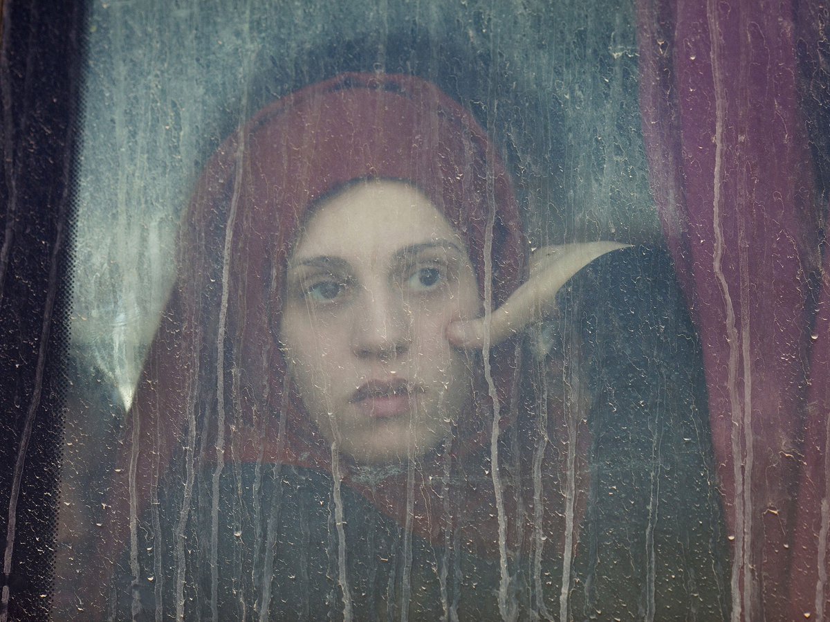 NPGLondon's tweet photo. Who will win the Taylor Wessing Photographic Portrait Prize 2017? We will be revealing the winners tonight, live from the awards ceremony, tweeting from 7.30pm. See all of the shortlisted photographers here: https://t.co/MC5gwIuuVq #PhotoPrize https://t.co/FV6daUewIs