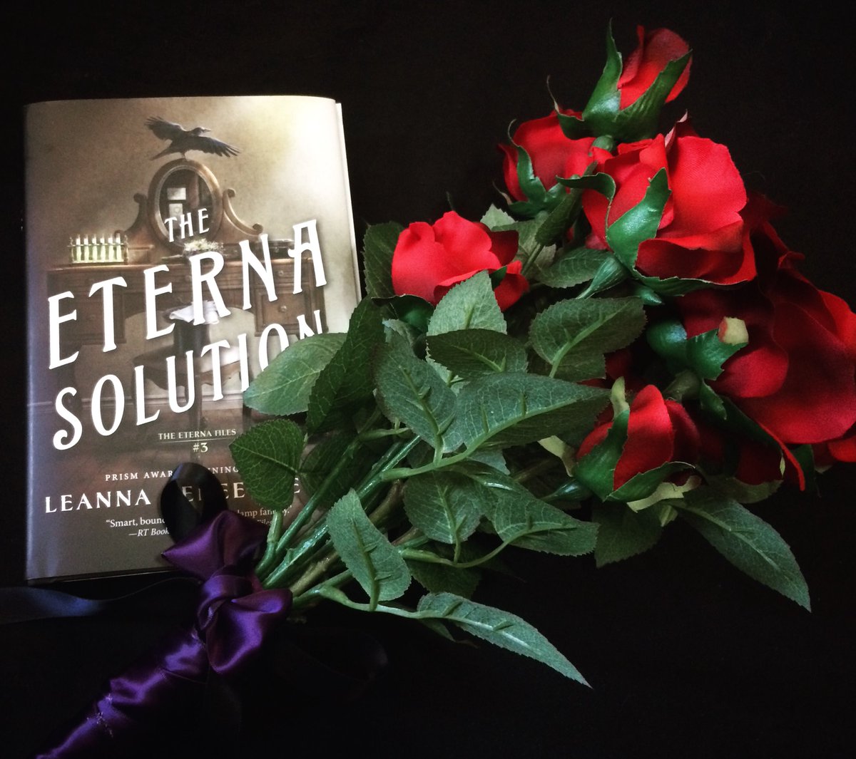 JuliaJoyceEdits's tweet photo. Happy book birthday to THE ETERNA SOLUTION by @Leannarenee!

#theEternaFiles #bookrelease #amreading https://t.co/C4Qi8PEbO9