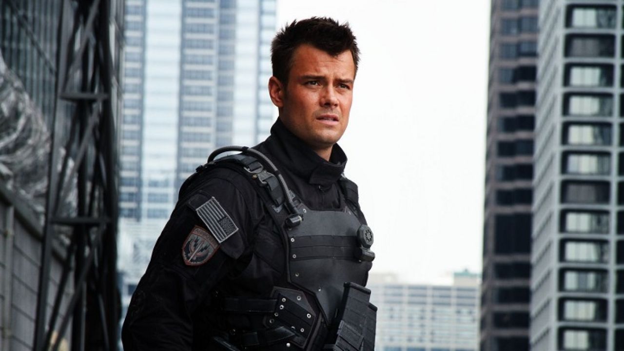 Happy birthday Josh Duhamel!
45 never looked so good. 