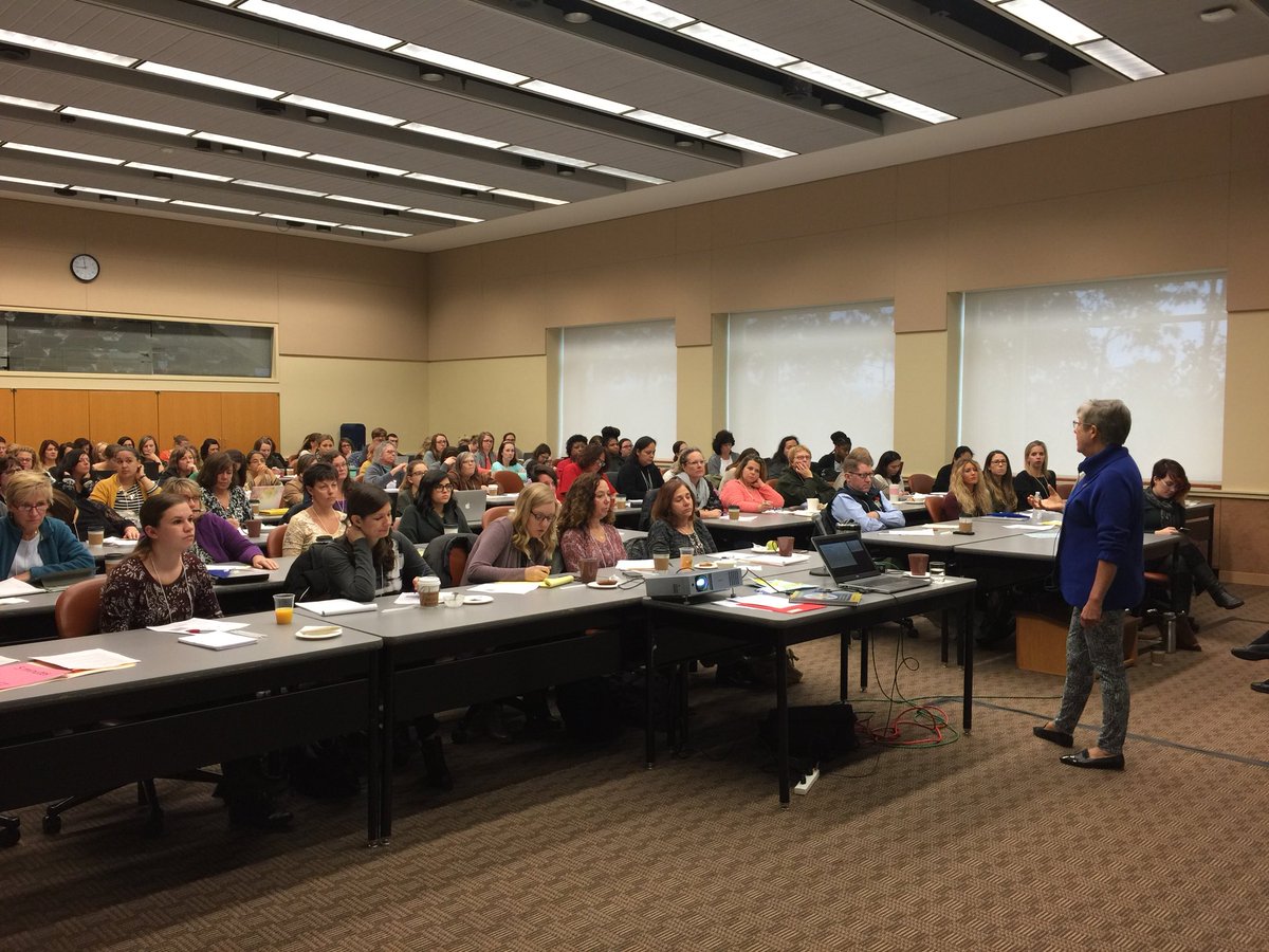 janefree11's tweet photo. Full house with Lynne H. Price! Learning about vocabulary at #HelixConference https://t.co/rTUJgl7AhB