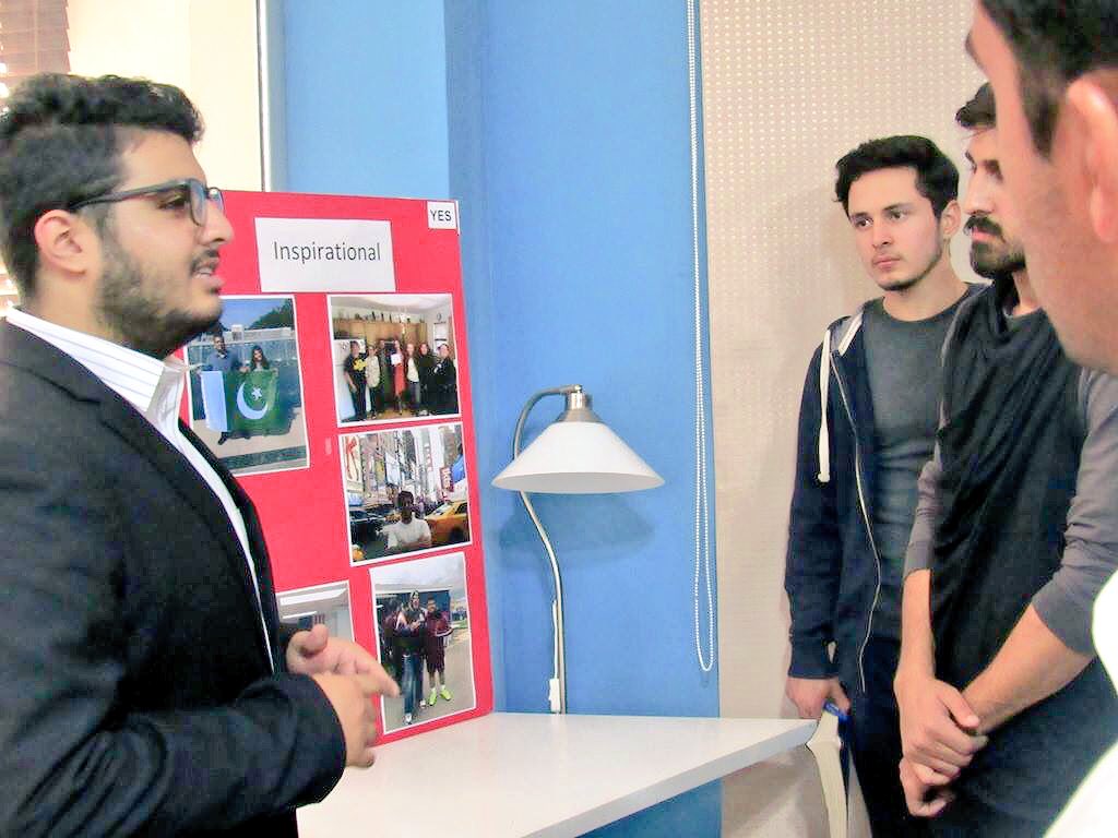 hsaeed92's tweet photo. Two @yespkalumni from #Peshawar represented #KLYESProgram at an event organized by @USCGPeshawar at Lincoln Corner to share their experience https://t.co/ygjmNaaylx
