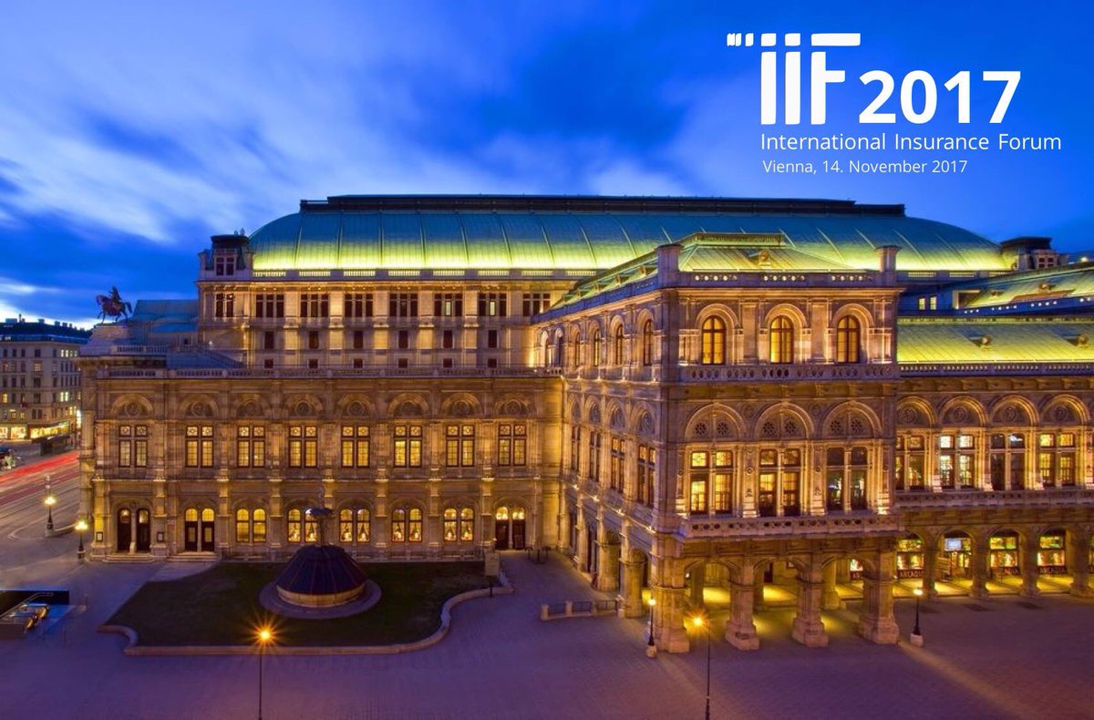 parseksolutions's tweet photo. At  #IIF2017 Janez Bensa explained how digitalisation will bring opportunities for health insurers to provide new services to help them engage custumers #HealthInsurance https://t.co/cSZsEWJ63y
