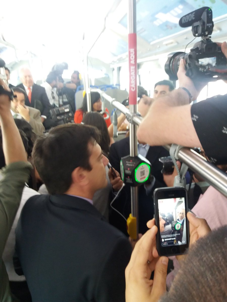 micahortuzar's tweet photo. Lanzando #chispers con 3 ministros!! en #transportepublico #MovilidadSostenible #buselectrico @MinEnergia @mtt_chile @MMAChile @AndresReboll https://t.co/lMd3KxEyiM