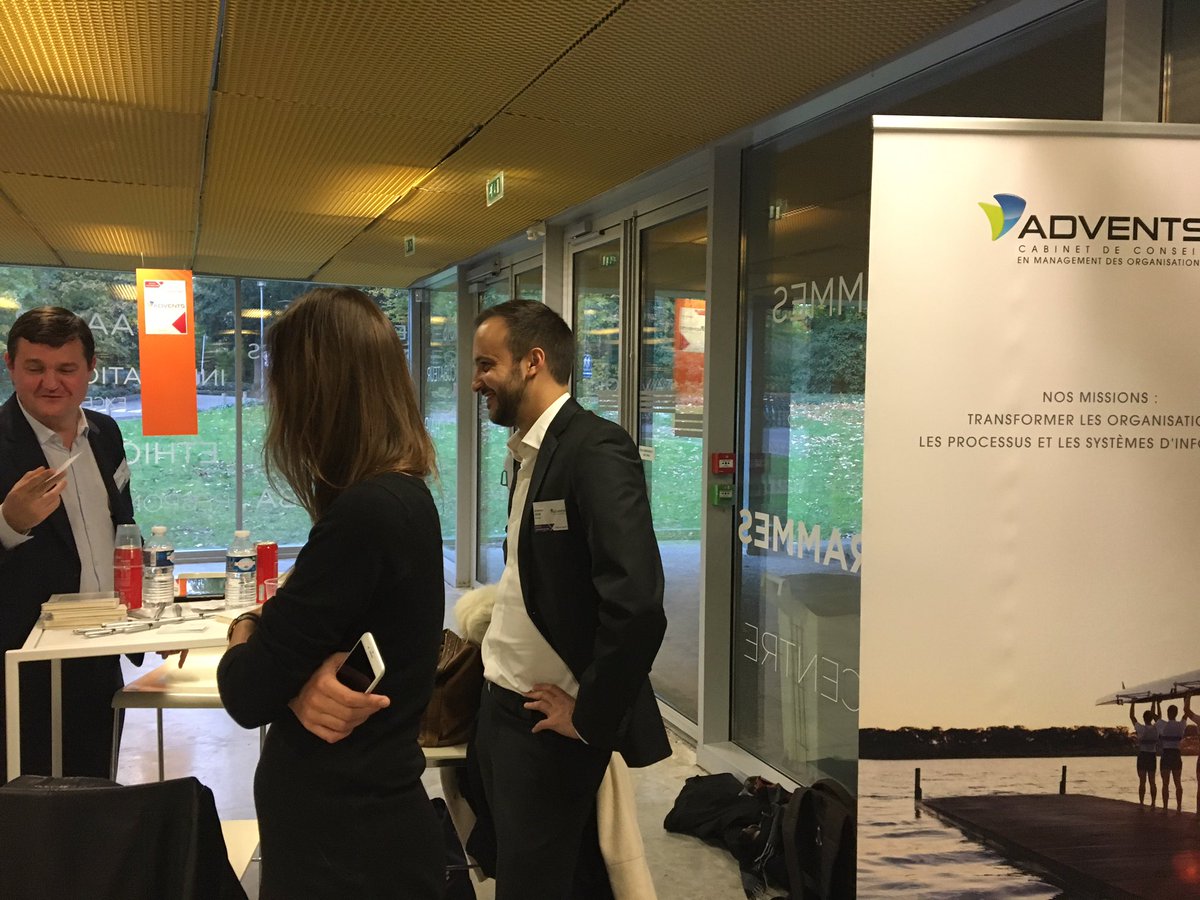 ADVENTSC's tweet photo. Advents présente sa vision du #consulting à l'@EDHEC_BSchool de Lille, n'hésitez pas à passer nous voir ! https://t.co/ODHA04xNtF