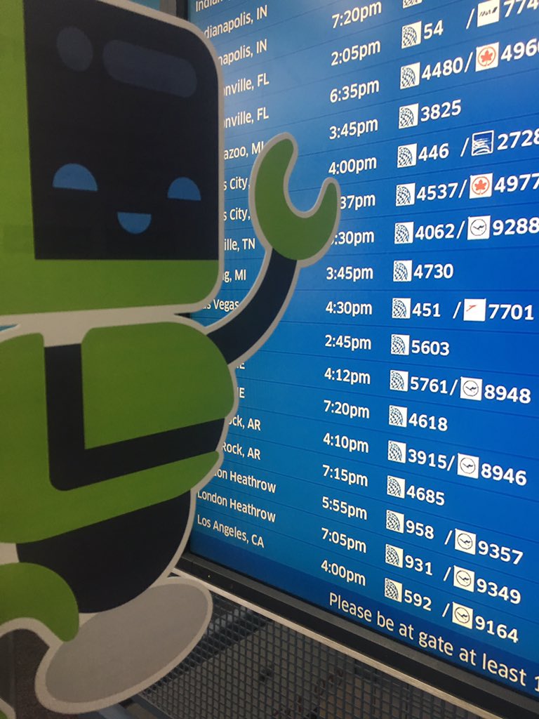 LingroLearning's tweet photo. More time to play LingroToGo!#ACTFL17 here we go! #LearnSpanish #BestFlightDelayEver #whereslingbot #iloveCASLS #LingroLearning https://t.co/RBrXP4kRpg