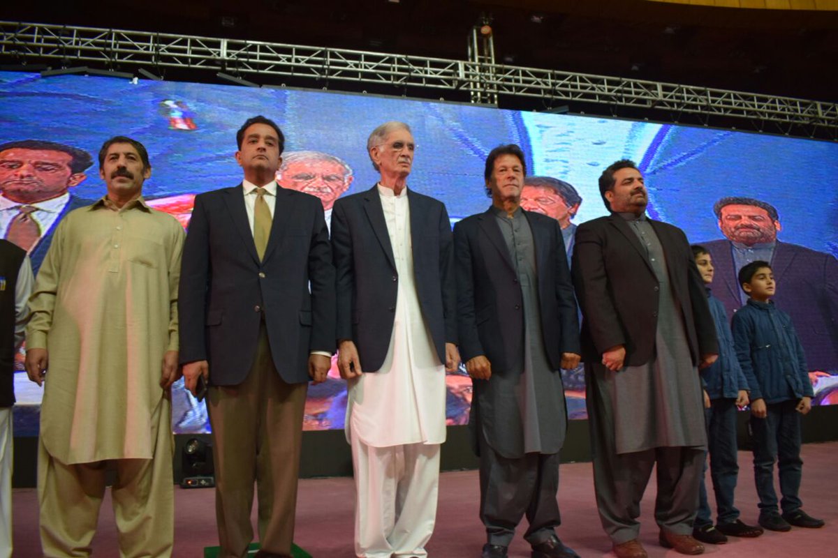 _KPUpdates's tweet photo. I want to Congratulate Ishtiaq for becoming a Minister! I once heard timber Mafia was cutting trees; I called Ishtiaq, he found out that timber Mafia had killed a forest guard :: @ImranKhanPTI 

#GreenPakistanBeginsWithKP https://t.co/IQeTc9Pd9B