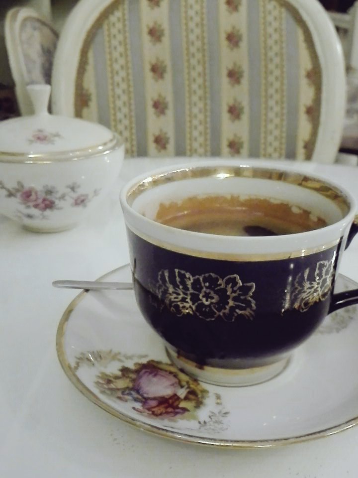 Chris_Badas's tweet photo. Πορτατίφ ... #coffee #portatif #kolonaki #sweetplace #athens ☕🍰❤✌ https://t.co/VZXOwGCS7p
