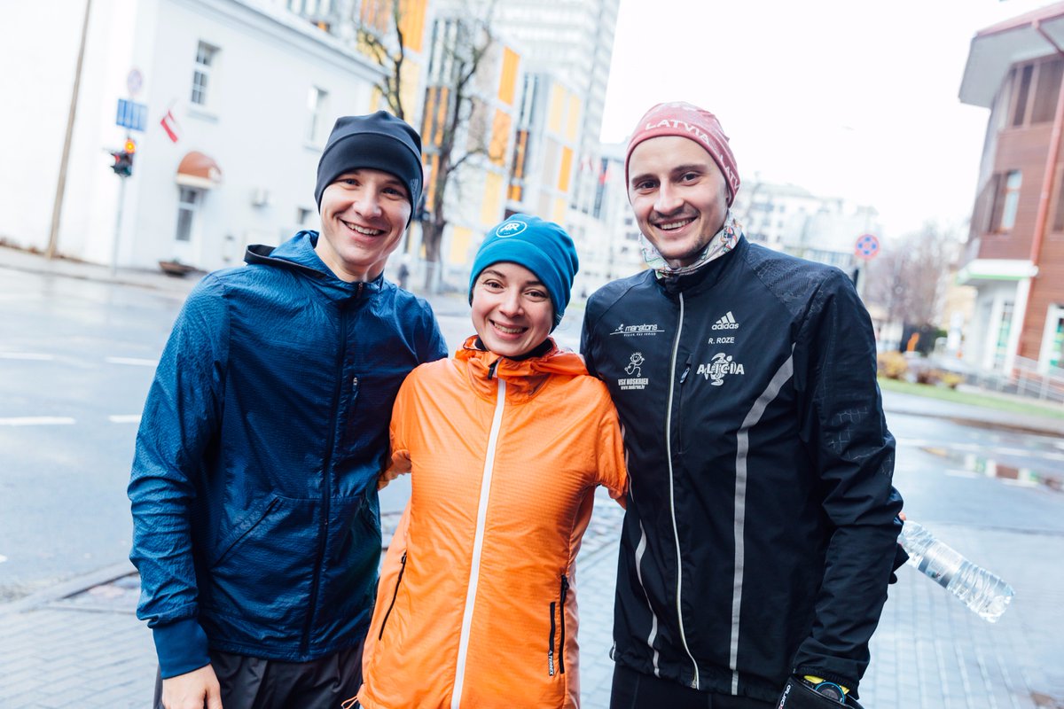 RigasMaratons's tweet photo. Otrais #WarmUpWeekend aizvadīts lieliskos treniņos gan ar #adidasRunnersRiga treneriem Mežaparkā, gan ar mūsu čempioniem Rīgas centrā! Turpinām gatavoties #LattelecomRigaMarathon https://t.co/475PAgw2DS