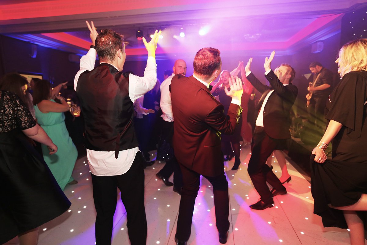 Dance 2017 away with family and friends at our Family Gala New Year Party! 

From £315 per person, you can enjoy a two or three night #Cheshire break, fireworks over the lake, a traditional piper to pipe in the new year and much more > cardenpark.co.uk/offers/new-yea…