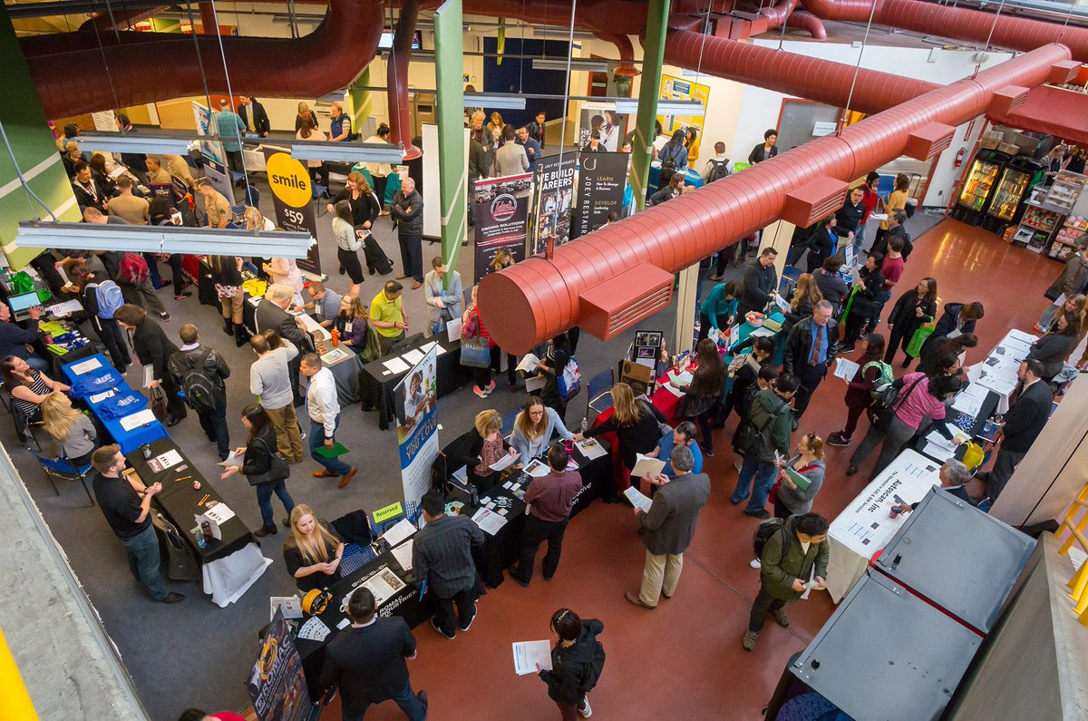 TheLWTech's tweet photo. #Fall #JobFair today! 10am-1pm in the East Building. Open to students, graduates, & community members. https://t.co/QXkE31N5ax #Fall4LWTech https://t.co/jhMfYEVf4b