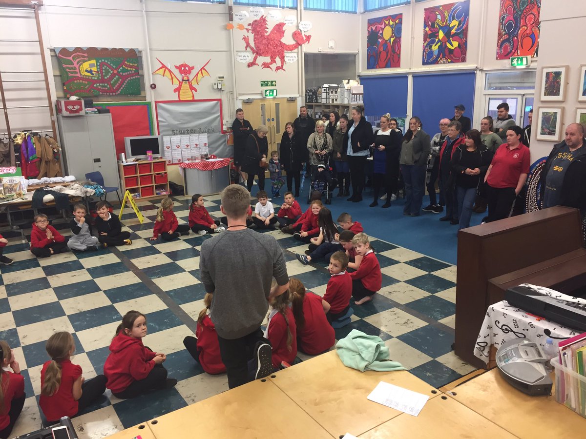 CraigfelenP's tweet photo. A great turn out for our Celtic Express- dancing, woad painting and teaching our parents all about the Celts! #cfp34 #cfpcelts https://t.co/568Cd5gORV