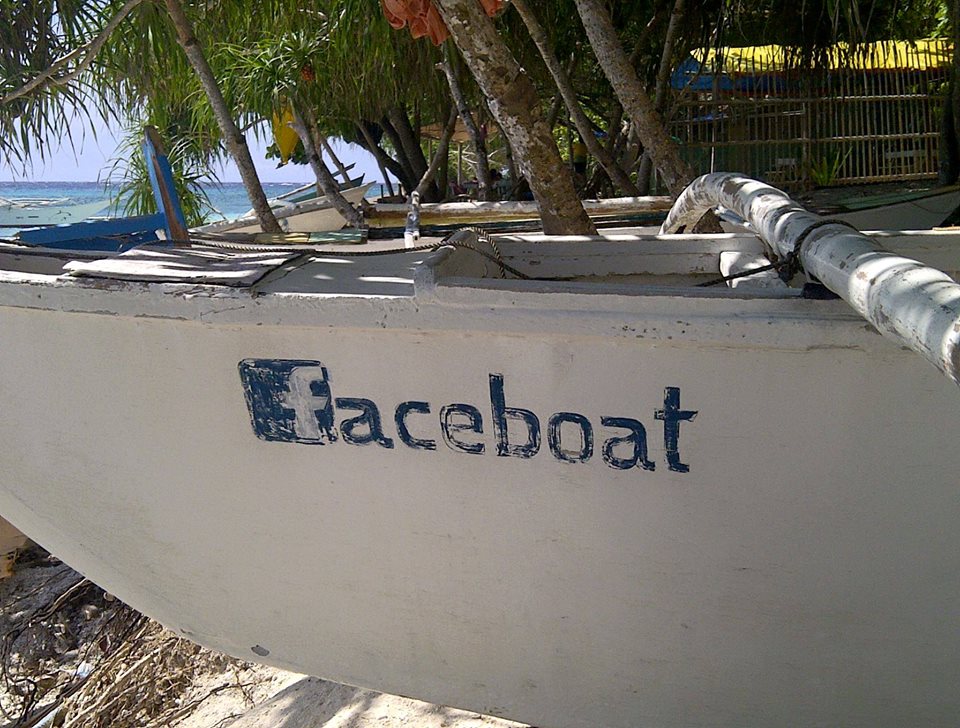 seffy1177's tweet photo. When there's Facebook, then there is also this... TADAAAAAAA!  #Faceboat #ForMeme https://t.co/gCCDbcm813