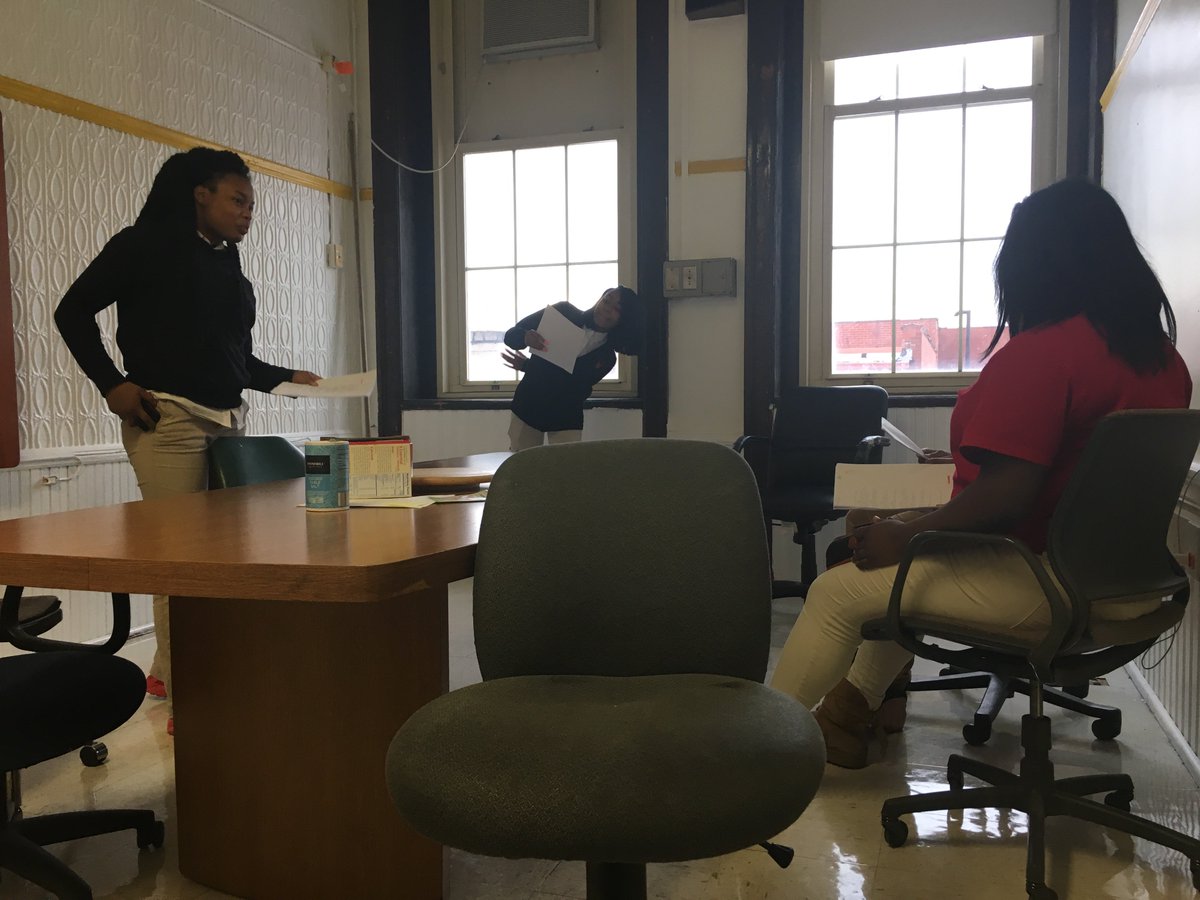 NLCPfsm's tweet photo. Level 2 students going over their #scripts for the #narrative #shortfilm project. @FreeSpiritChi @fsmjeff @HoopsHIGHFSM @RealChiYouth @fsmnewstweets https://t.co/R6k8ZFCINZ