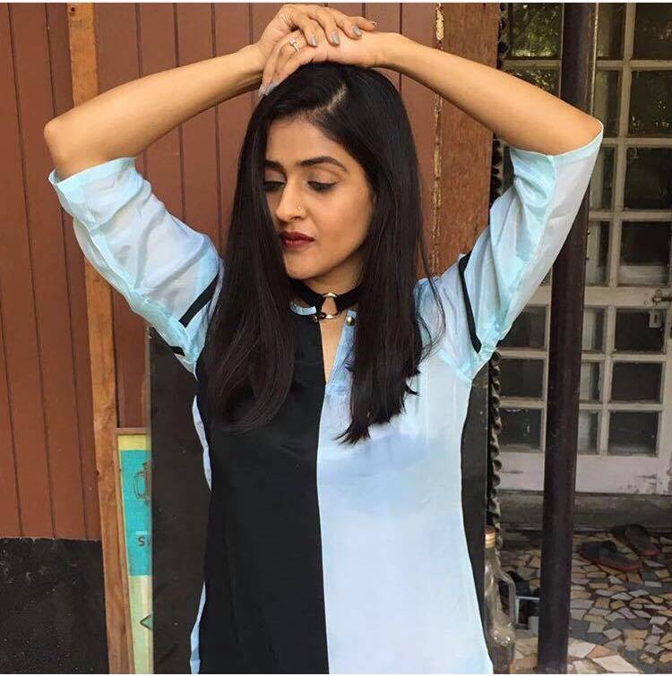 preevindesigns's tweet photo. The gorgeous Shreya Kalra looks beautiful in our new collection of Crepe Kurta! Place your orders now on https://t.co/XE1BeDTnI9 ! #Preevin #Fashion #Shopping #Delhi #stylediaries https://t.co/vMYdbVxONJ