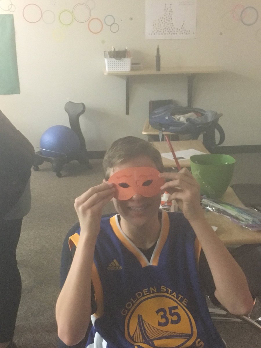 erin_swoboda's tweet photo. Creating their own masks in Mrs. Oellerich’s class to represent characters in Romeo and Juliet! #creativitytothemax #WeAreChan @chanprincipal https://t.co/ijWjALfB9m