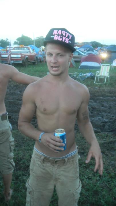 Meet OF Matt Stefanski!
Hometown: Wind Lake, WI (wherever the fuck that is)
Swings: Easton
Drinks: Miller 
Throws: L  Bats: L
Favorite Tourney: Any beer pong tourney he plays in
Has been known to gel his hair before league night games
#TE