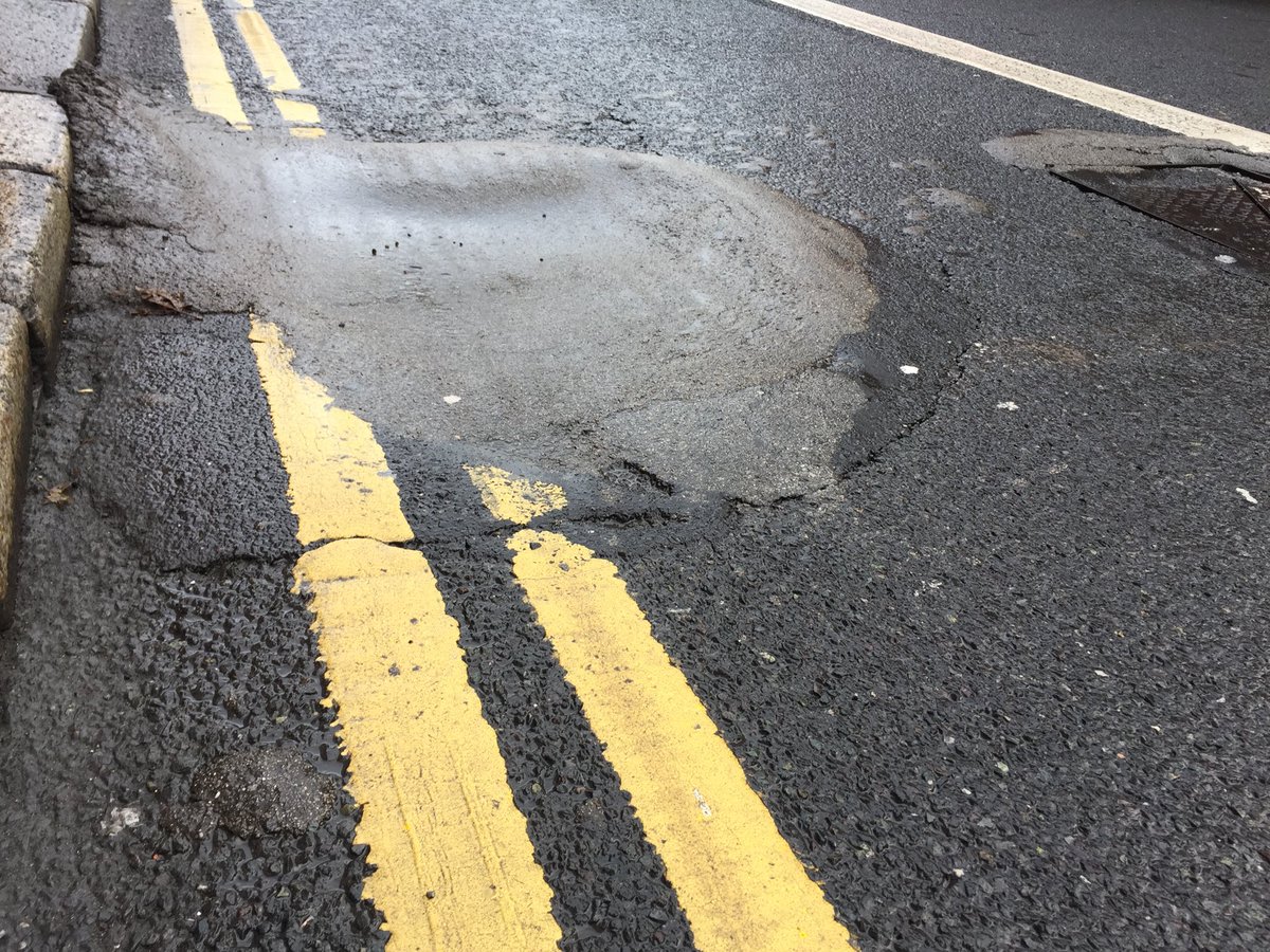 MikeMcKillen's tweet photo. @FixMyRideDub Lincoln Place outside Dental Hosp. This ‘repair’ can throw riders under buses! @IBIKEDublin https://t.co/fL14uzV9Tb