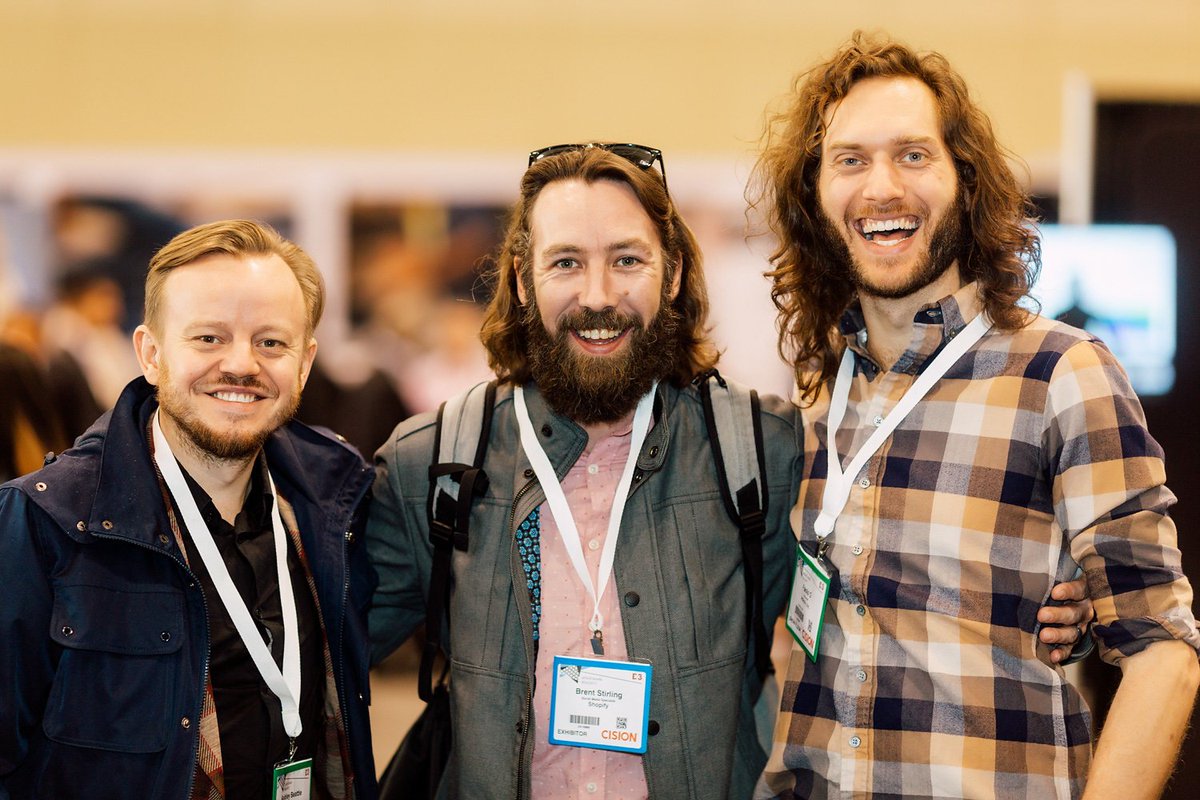 dx3showcase's tweet photo. Dx3 is all about meeting peers, building career changing relationships and expanding your network. Over 3500 marketing professionals and creatives met at #Dx32017.
Dx3 is coming back on March 7-8, 2018! https://t.co/Ulkdhf5vgI
