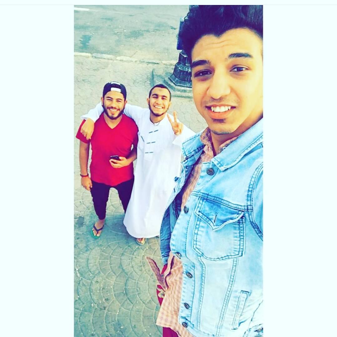 jounior22's tweet photo. ان لله وان اليه راجعون ..  ❤❤
..
صاحبى فى ذمه الله مش قادر اتخيل يا حبيبى مفيش كام ساعه كونت معايا وسلمت عليك وكان اخر سلام مبينا كونت لسه بتهزر معايا ياريتك مكنت صلحت المكنه يا بالوو هتشوحشنى اوى ❤❤
..
ادعوو لصاحبى ان ربنا يرحمو ويجعلو من اهل الجنه 🙏🙁
❤❤ https://t.co/HUXFPwcfEi