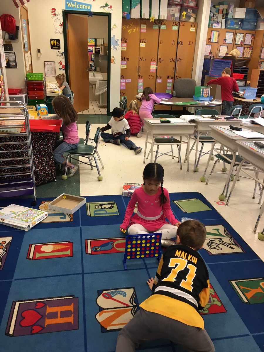 PeeblesElem's tweet photo. All aboard the work stations in first grade at Peebles ... #tootroot #we❤️independence #NASDLearns https://t.co/CJY2KvLGTl