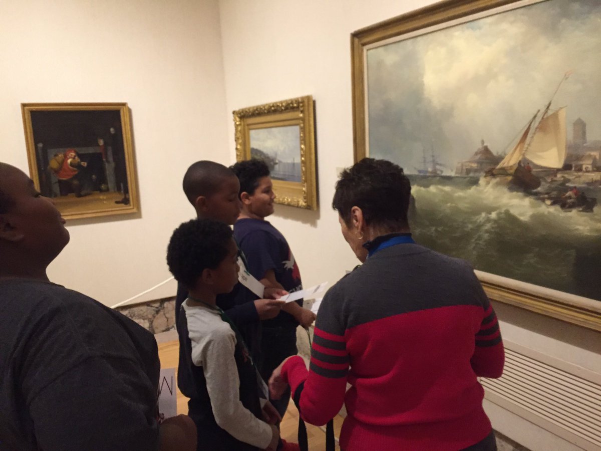 Examining art with 4th grade at the Butler Art Museum. Their knowledge impresses me everyday #fellowsachieve <a href="/YtownSchools/">Youngstown Schools</a> @bookgirl1877