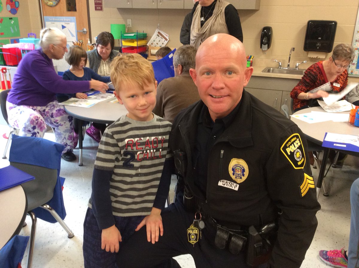 msconcannonbeu's tweet photo. Thanks to Sgt. Brian Tate with the @ColumbiaPD for visiting our Kindergarten classroom @BeulahRalphElem yesterday for our annual Heroes Day celebration! He was quite the hit! 🇺🇸 https://t.co/Iex5cP4H8L