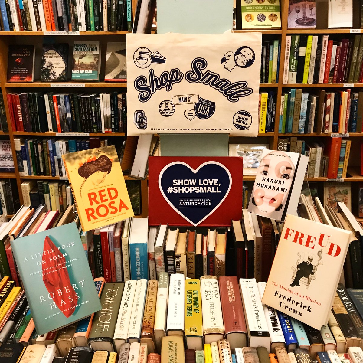 UPB_Berkeley's tweet photo. Join us on Saturday Nov 25 for #SmallBusinessSaturday ! 20% OFF ALL ITEMS &amp; free canvas bags for our first 10 customers #shopsmall #berkeley 📚 https://t.co/ICLRXdo1ap