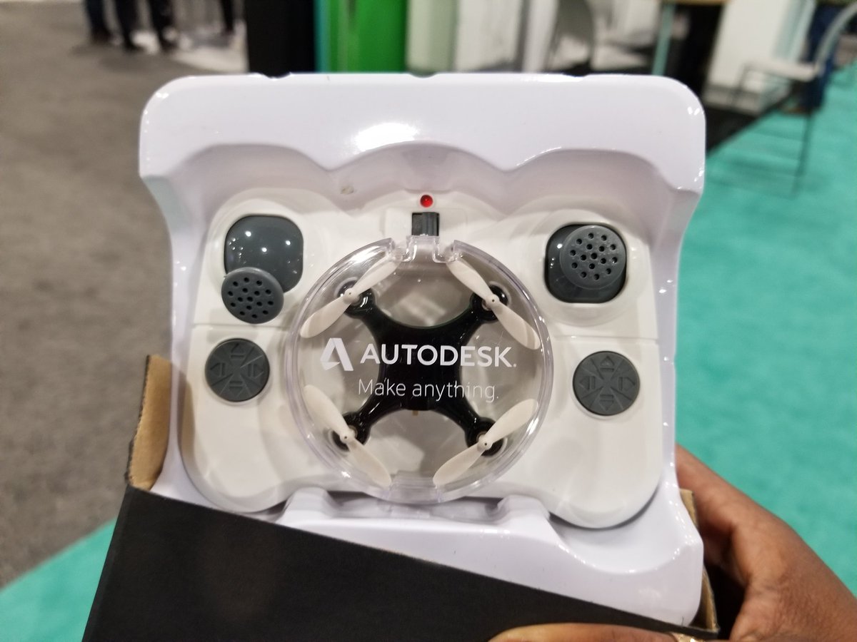 RoxburyInno's tweet photo. Guess who won a mini drone @autodesku? #buildmakelearn https://t.co/yD4RzcxQej