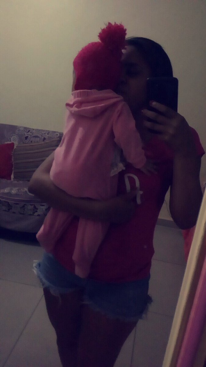 jessimeneezes's tweet photo. 10 meses da sobrinha mais linda, Melissa 😻🌺 #2p1 https://t.co/O4CbXEWm2Y