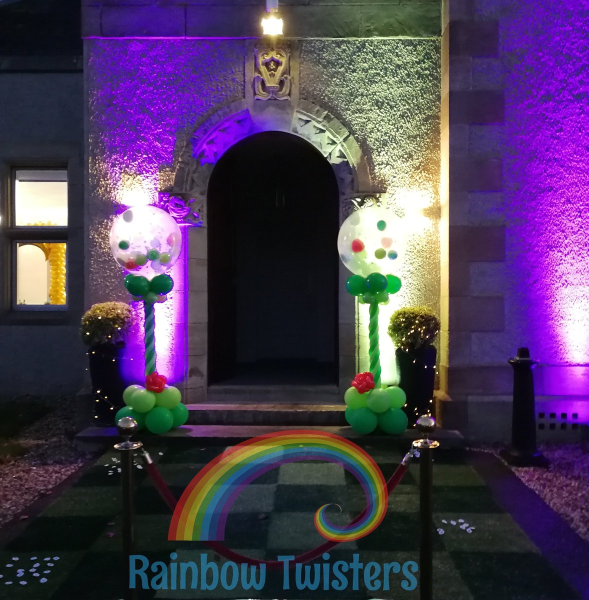 #TheEnd #aliceinwonderland #balloonart #balloontwisters #Glasgow #scotland #RainbowTwisters