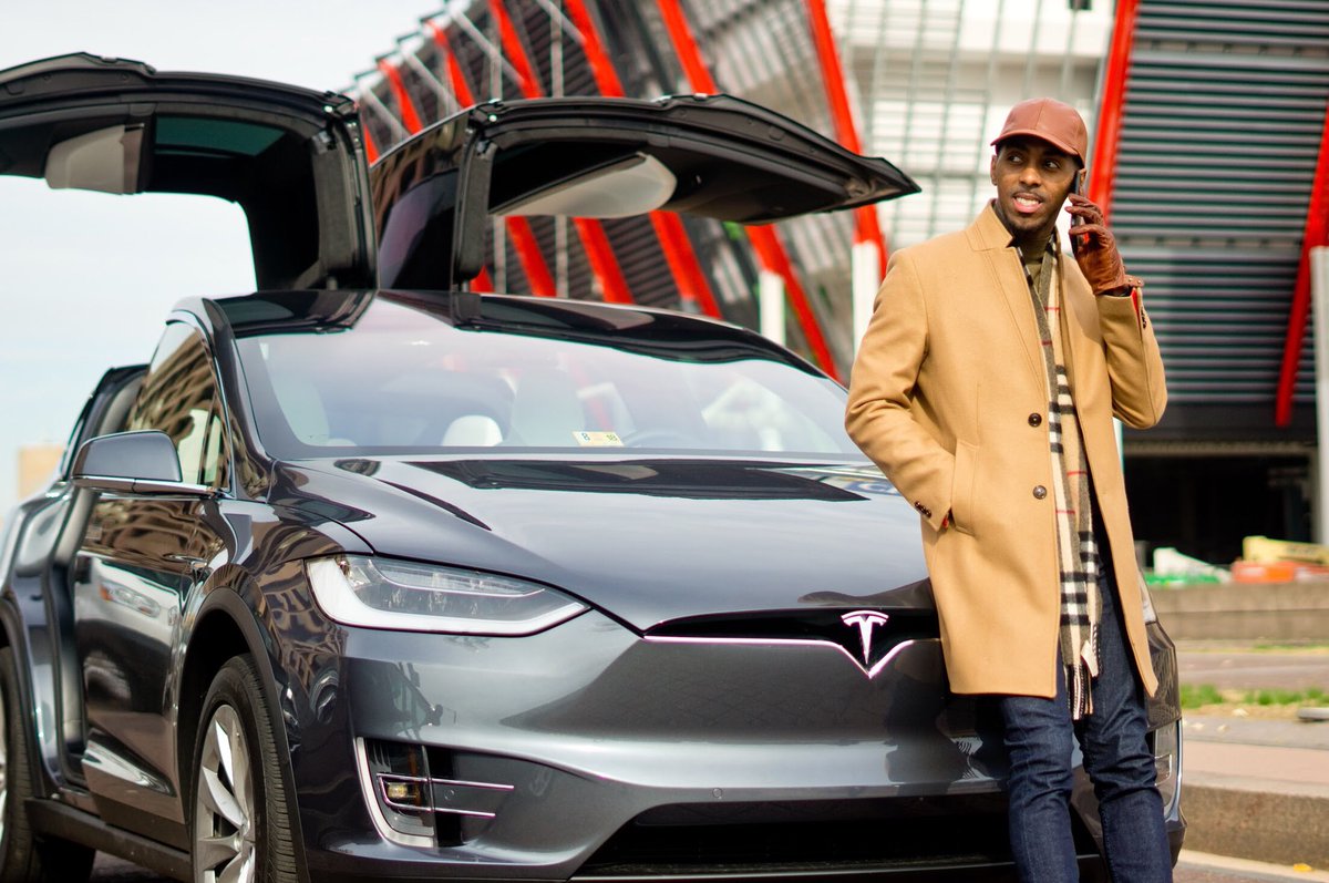 1JohnnyBailey's tweet photo. Thank You @tesla for the innovative private driving experience! || @GQMagazine #MeetModelX #ShineHard #Lifestyle https://t.co/Z7sUep0qP7