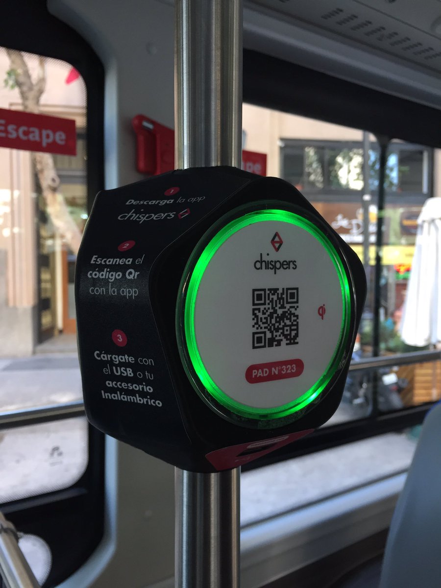 PaolaTapiaSalas's tweet photo. Hoy es un día histórico para el transporte público del país. Por primera vez incluimos buses 100% el��ctricos en la flota del @Transantiago, 0% de emisiones contaminantes y menos ruido. Nos jugamos por más #Electromovilidad para un #ChileMejor ⚡ https://t.co/qBlQCaUA8z