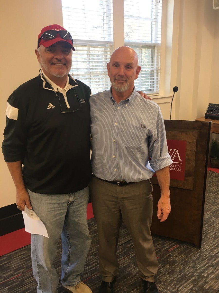 UWA_VP's tweet photo. Celebrity callers, Mr. Danny Buckalew and Dr. John McCall, do something that matters! #UWAGivingDay #CallingAllTigers https://t.co/nxNSzcR2Fj