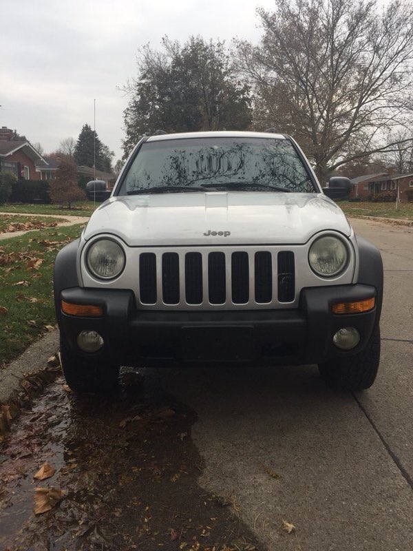 ripsquadcustoms's tweet photo. Trim and rims done on this clean jeep liberty💯✔️ https://t.co/FfmbetpLUb