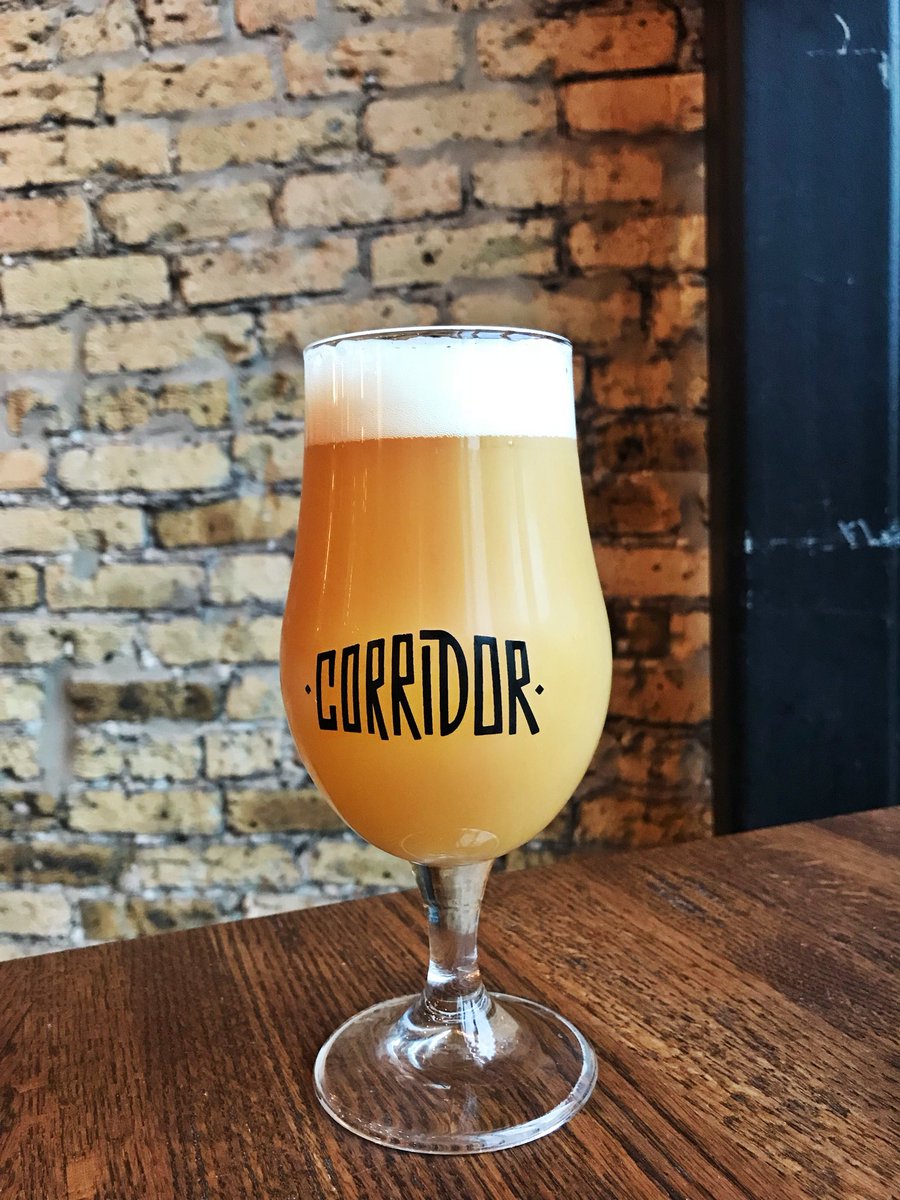 CorridorChicago's tweet photo. Beer &amp; Vinyl starts at 5pm! This week, we’re featuring our latest #hazyipa Van Hazen V: Diver Down. Huge tropical notes with this one.

Plus @Treehouserecord is playing records til 9pm. 🎶

#beerandrecords #southportcorridor #corridorchicago #hazybeer #beerandvinyl https://t.co/bcxIrihbgv